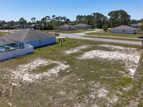 3605 W Gator Circle Cape Coral FL 33909