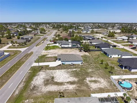 3605 W Gator Circle Cape Coral FL 33909