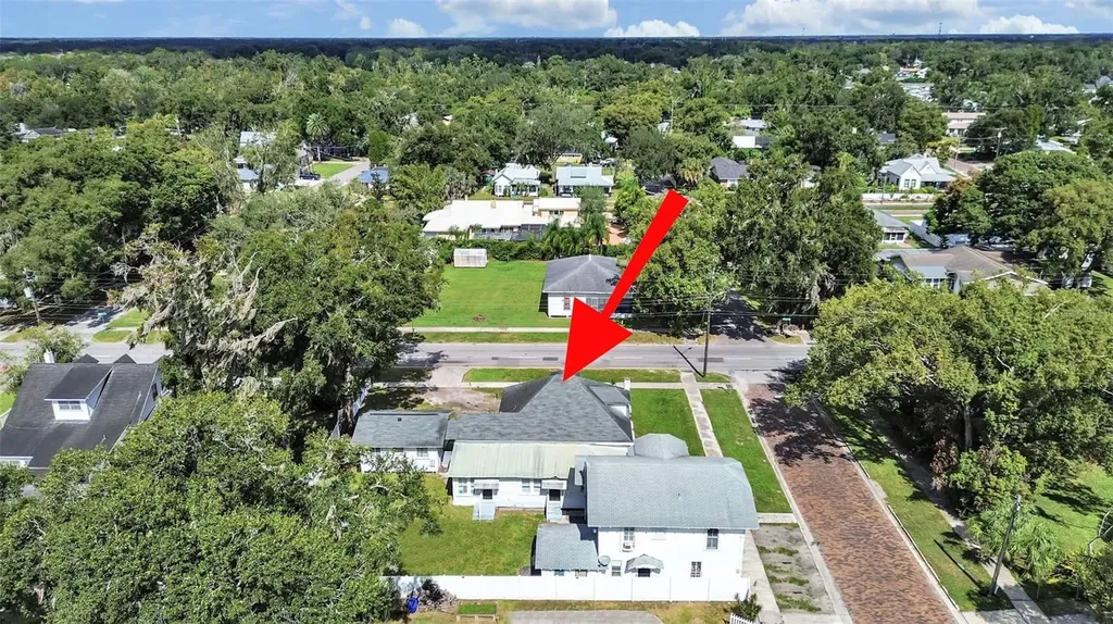 601 W Baker Street Plant City FL 33563