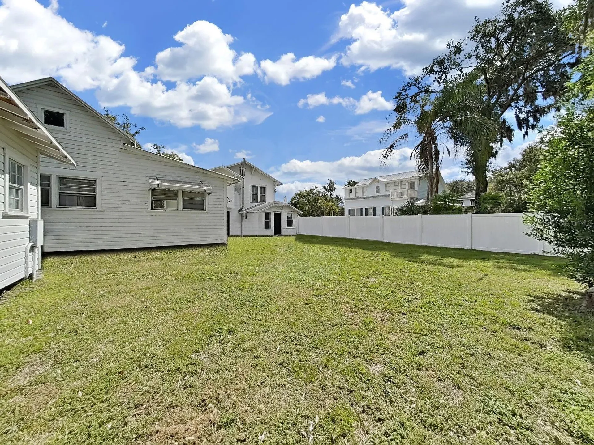 601 W Baker Street Plant City FL 33563