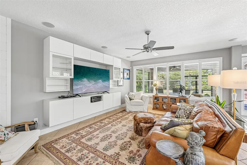 6651 Current Drive Apollo Beach FL 33572