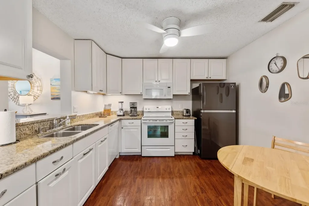 5656 Ashton Lake Drive Sarasota FL 34231