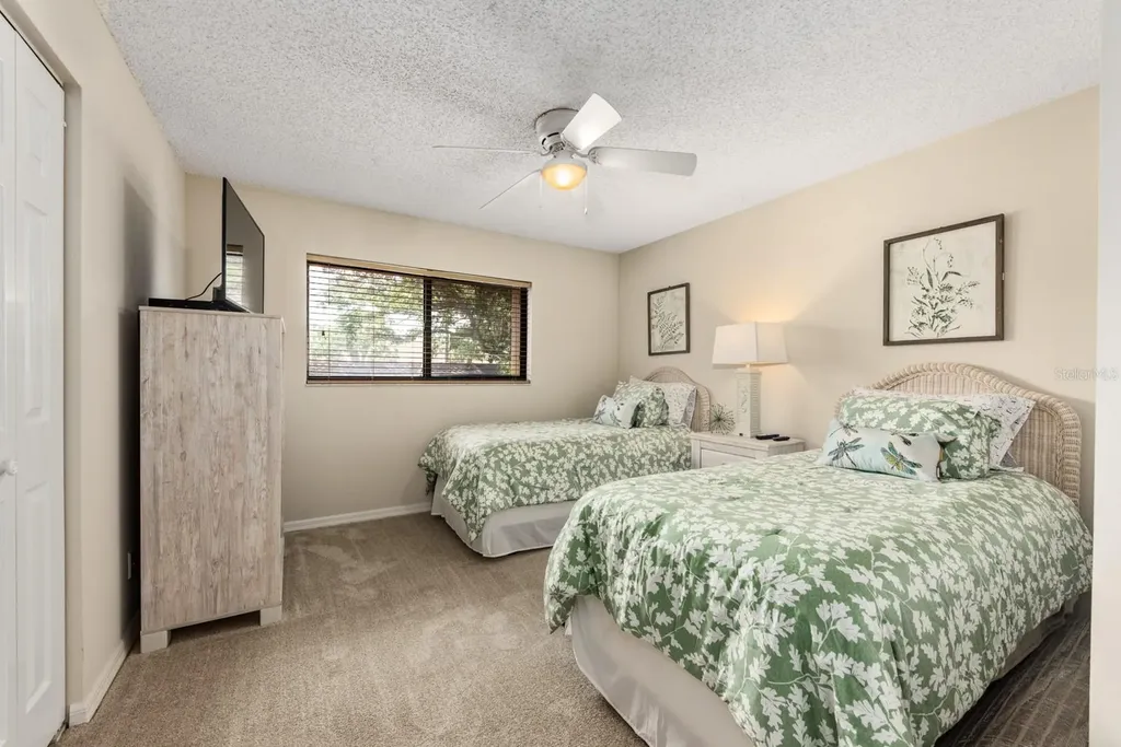 5656 Ashton Lake Drive Sarasota FL 34231