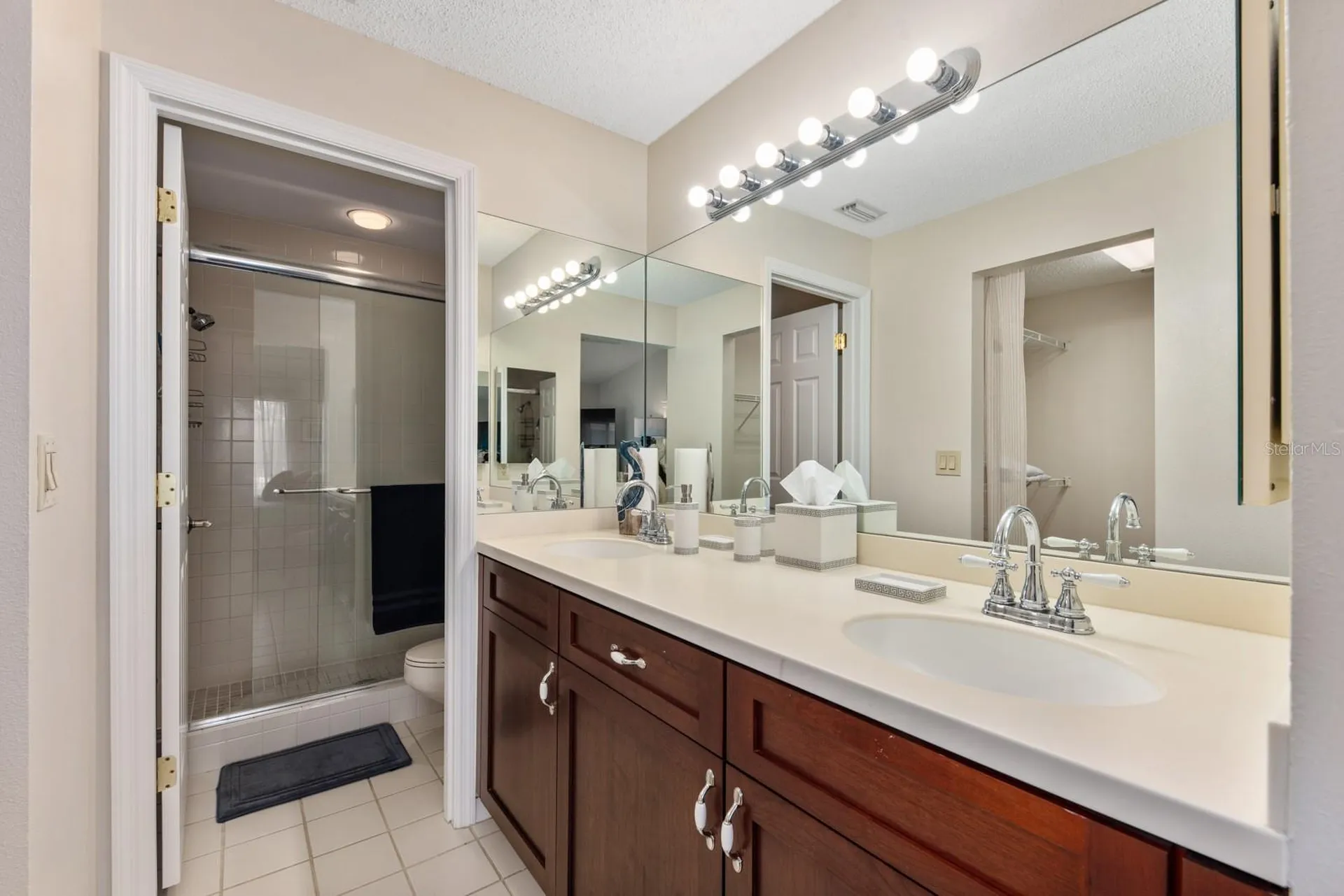 5656 Ashton Lake Drive Sarasota FL 34231