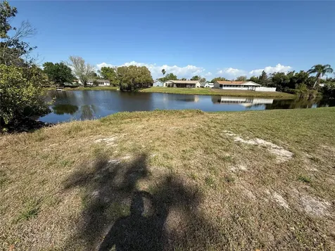 6608 36th Avenue Drive W Bradenton FL 34209