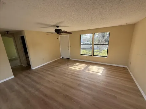 6608 36th Avenue Drive W Bradenton FL 34209