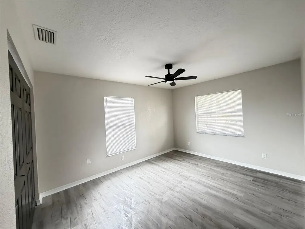 1014 16th Avenue NW Largo FL 33756