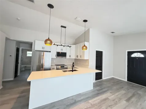 1014 16th Avenue NW Largo FL 33756