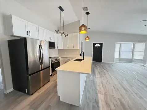 1014 16th Avenue NW Largo FL 33756