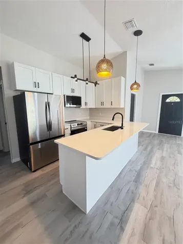 1014 16th Avenue NW Largo FL 33756