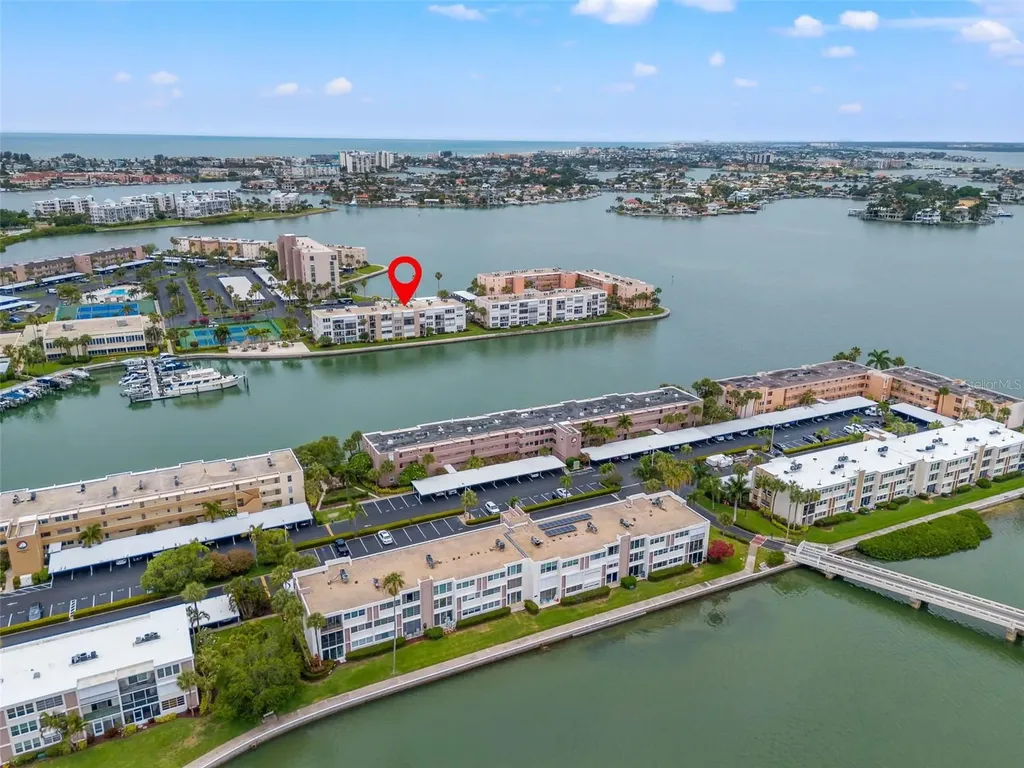 7625 Sun Island Drive S South Pasadena FL 33707