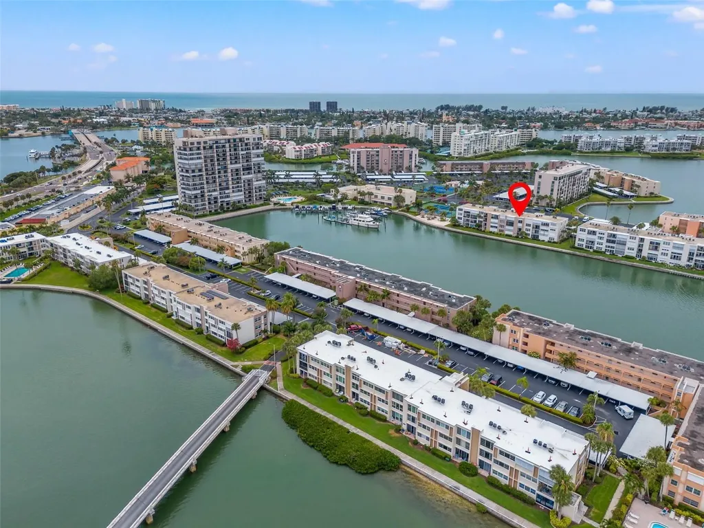 7625 Sun Island Drive S South Pasadena FL 33707