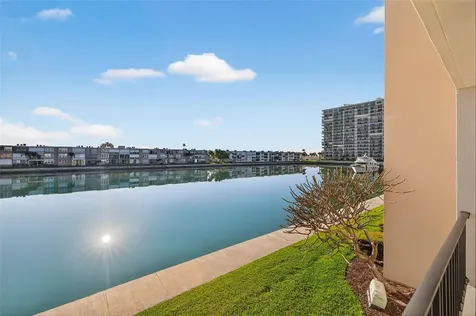 7625 Sun Island Drive S South Pasadena FL 33707