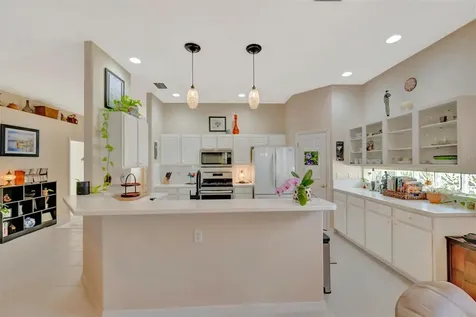 6271 Sturbridge Court Sarasota FL 34238
