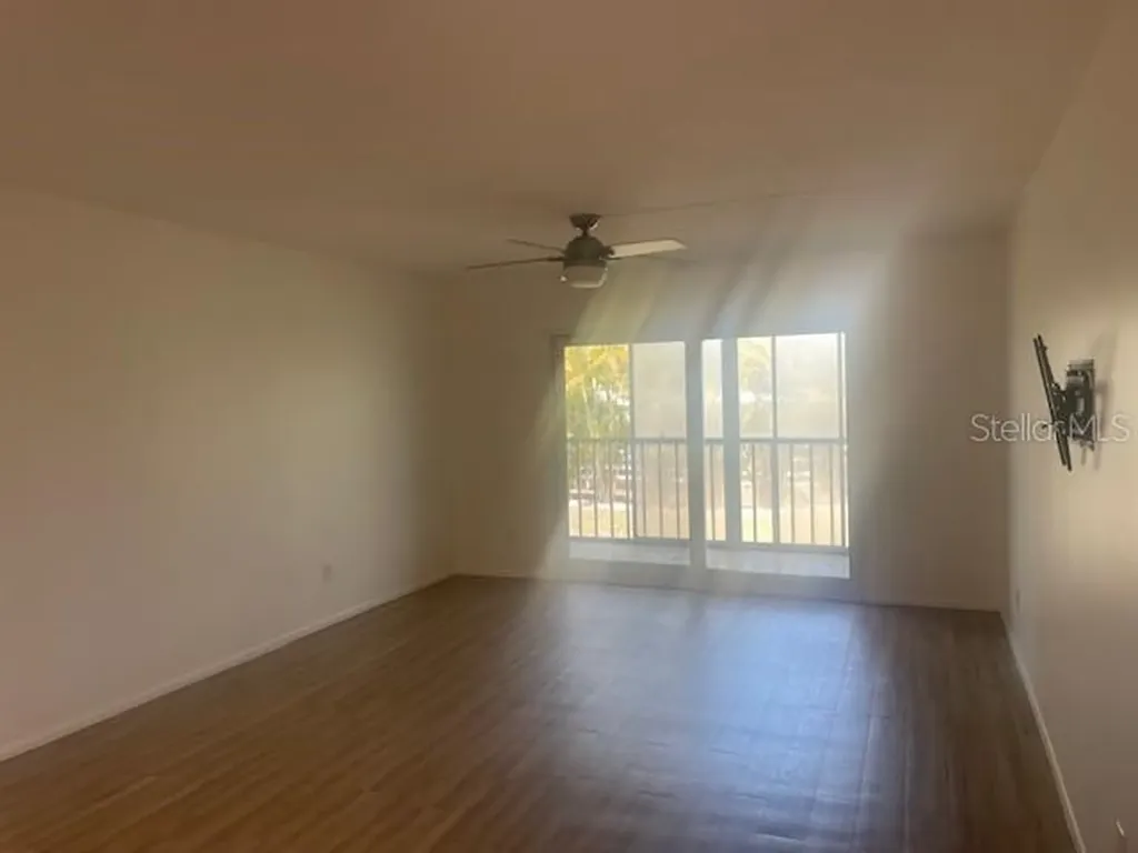1540 Glen Oaks Drive E Sarasota FL 34232