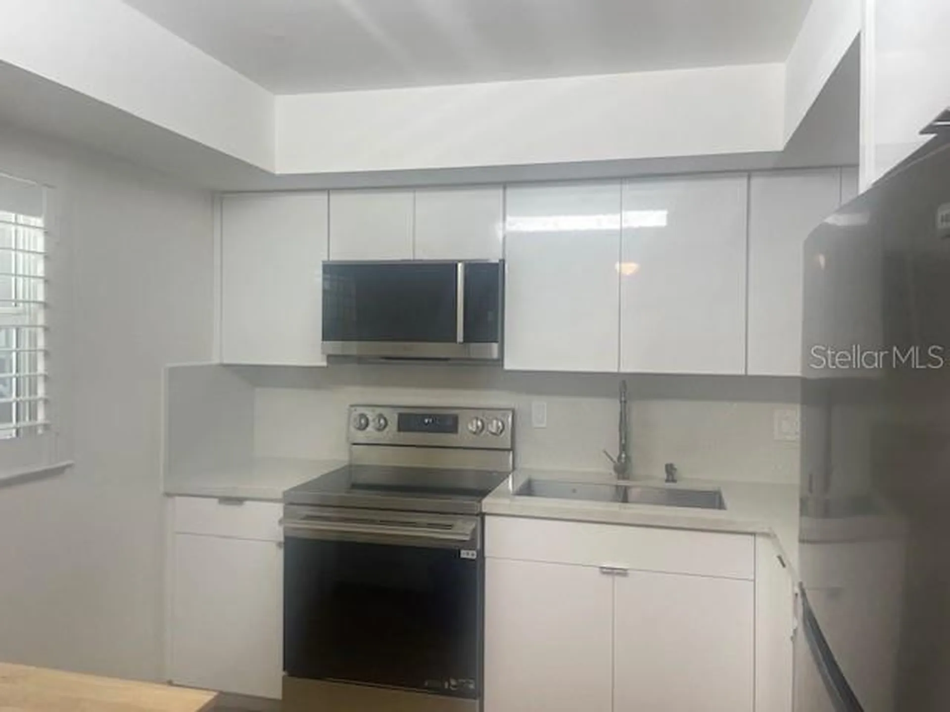 1540 Glen Oaks Drive E Sarasota FL 34232