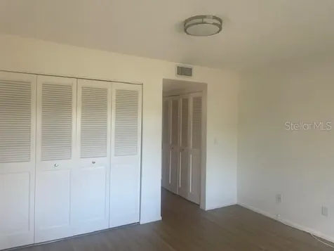 1540 Glen Oaks Drive E Sarasota FL 34232