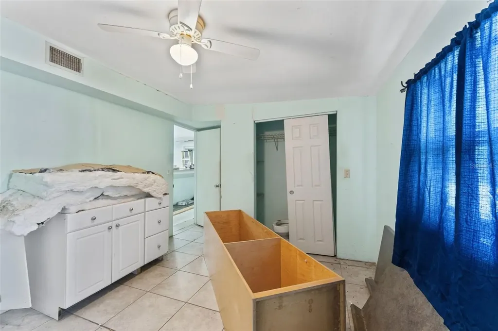 5201 66th Way N St Petersburg FL 33709