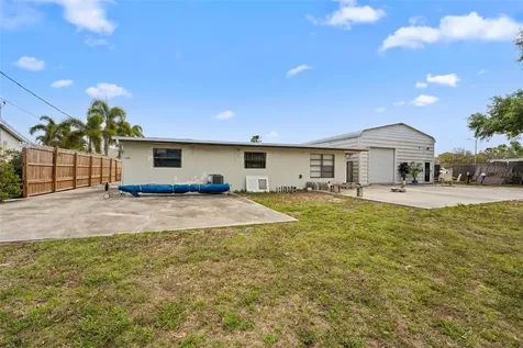 5201 66th Way N St Petersburg FL 33709