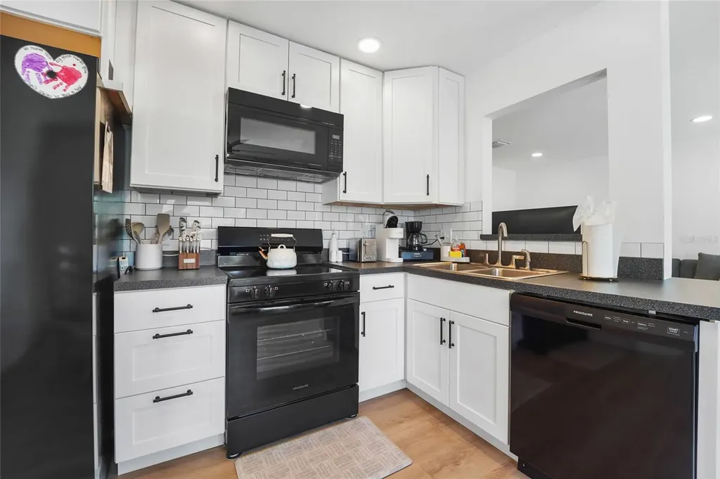 4906 W San Rafael Street Tampa FL 33629