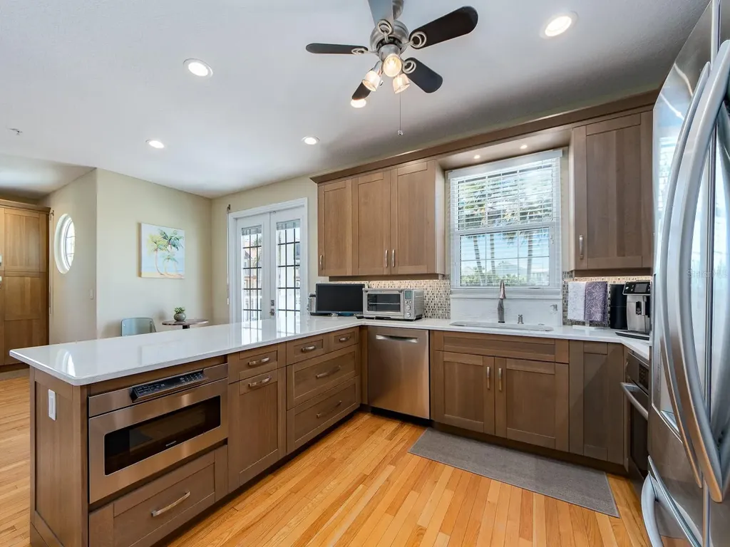139 Yacht Club Circle North Redington Beach FL 33708