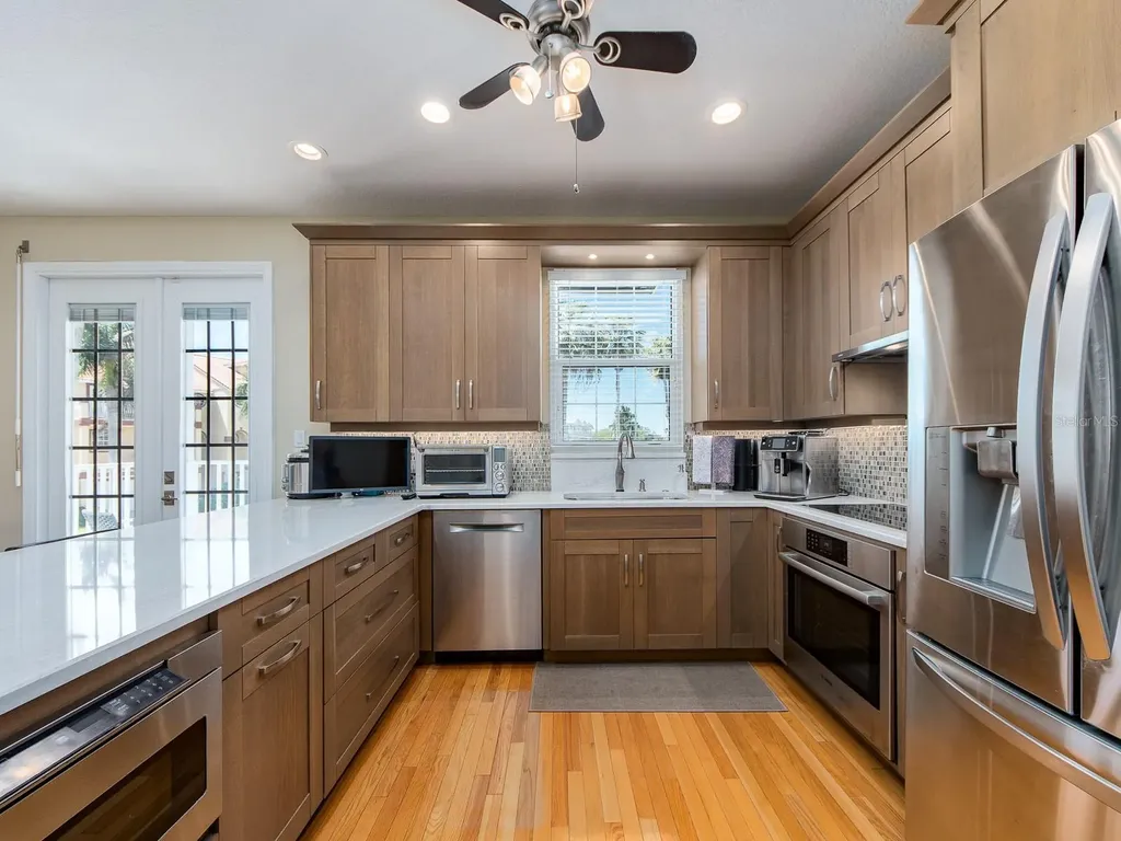 139 Yacht Club Circle North Redington Beach FL 33708