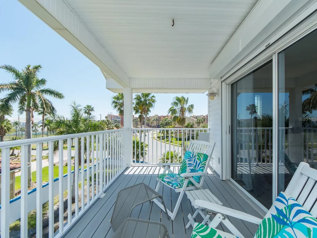 139 Yacht Club Circle North Redington Beach FL 33708