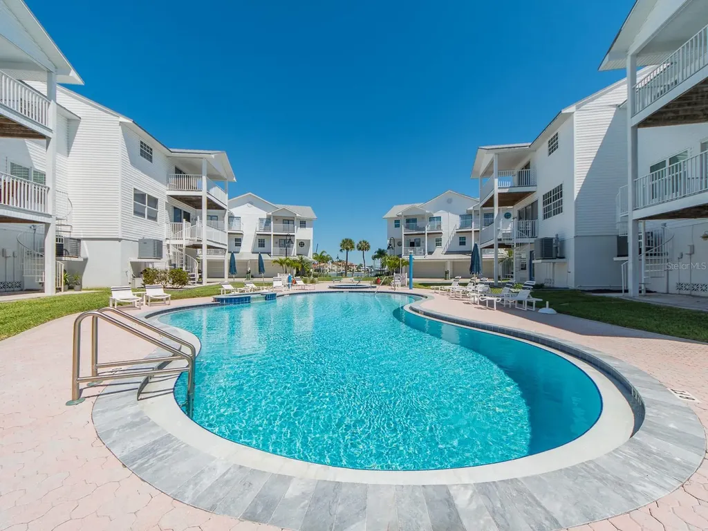 139 Yacht Club Circle North Redington Beach FL 33708
