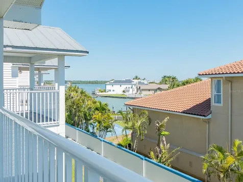 139 Yacht Club Circle North Redington Beach FL 33708