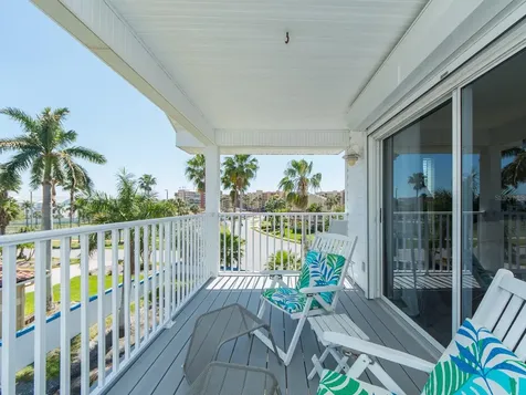 139 Yacht Club Circle North Redington Beach FL 33708