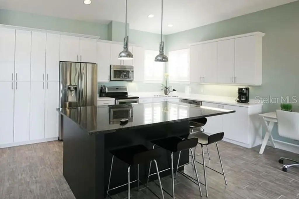 5534 46th Court W Bradenton FL 34210