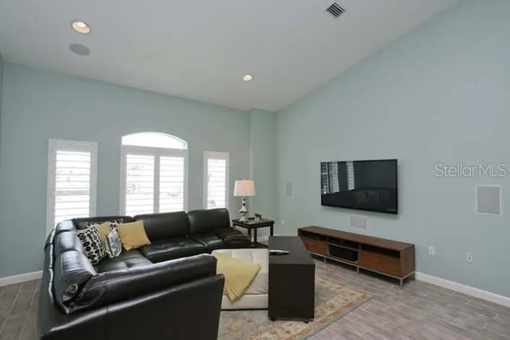 5534 46th Court W Bradenton FL 34210