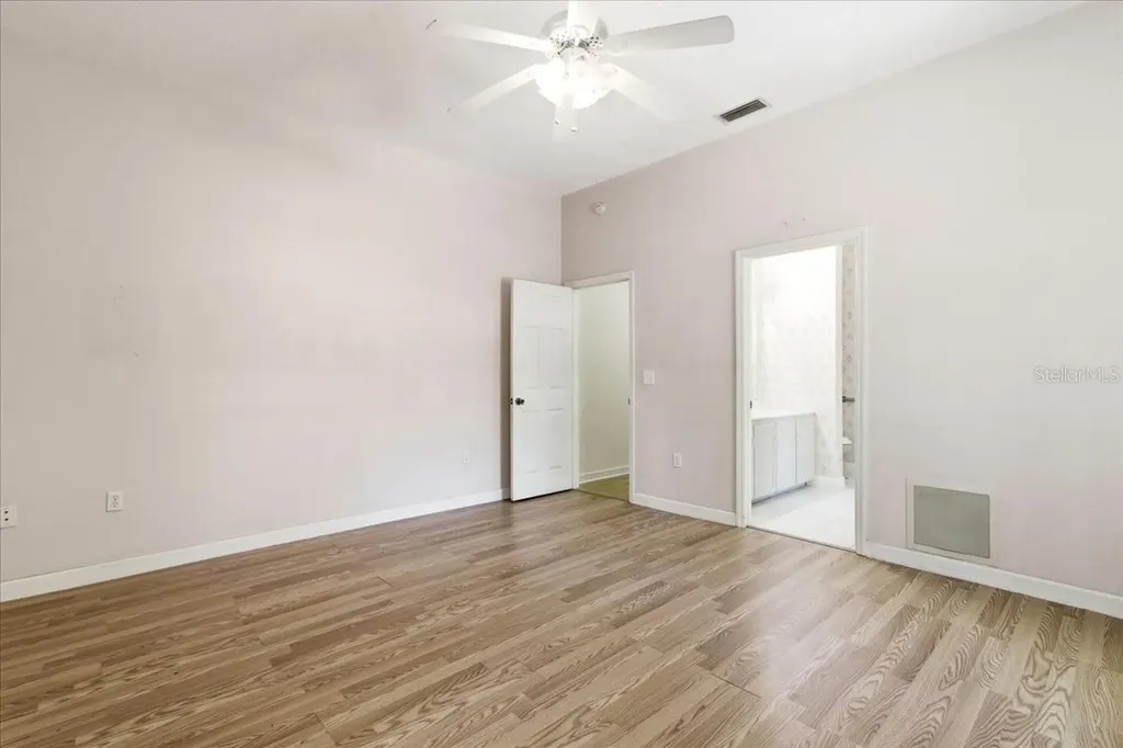 31325 Prestwick Avenue Sorrento FL 32776
