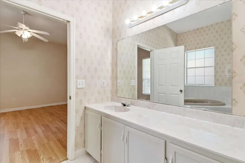 31325 Prestwick Avenue Sorrento FL 32776