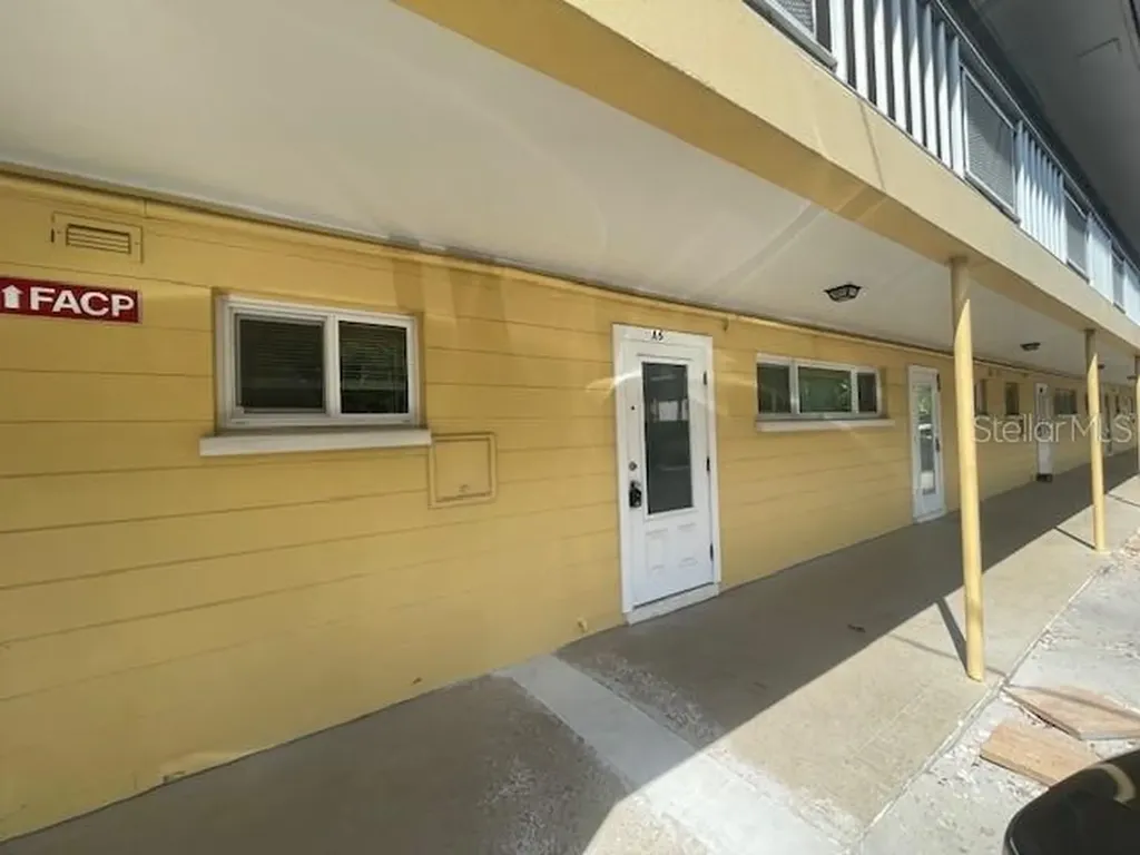 2155 Wood Street Sarasota FL 34237