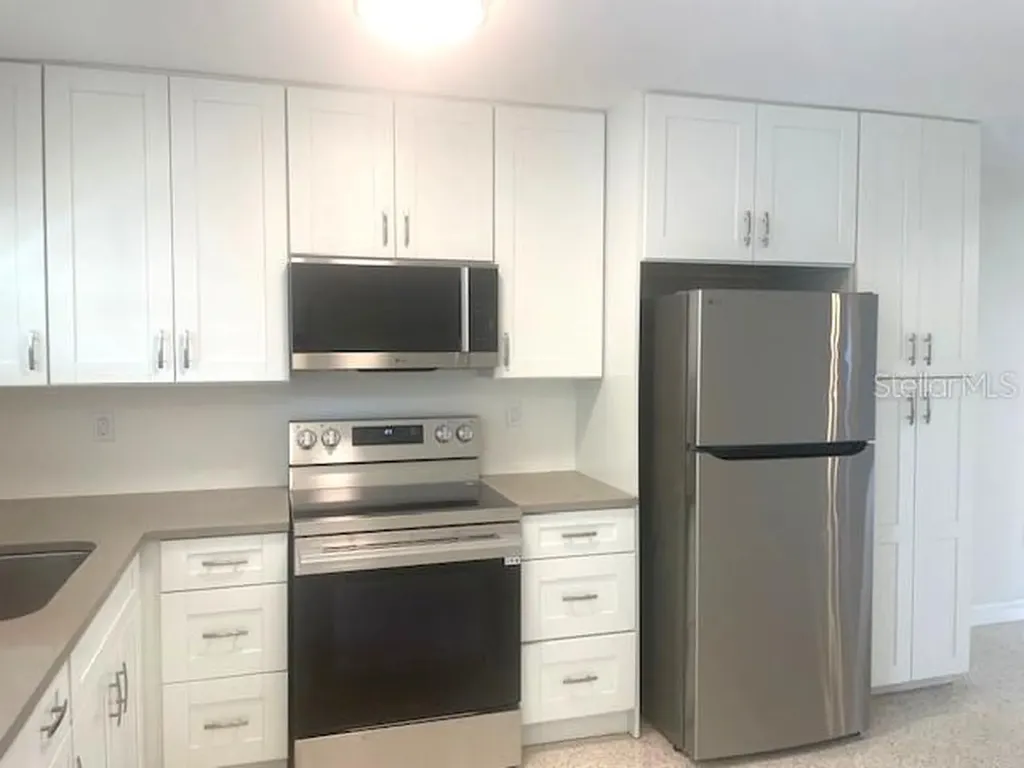 2155 Wood Street Sarasota FL 34237