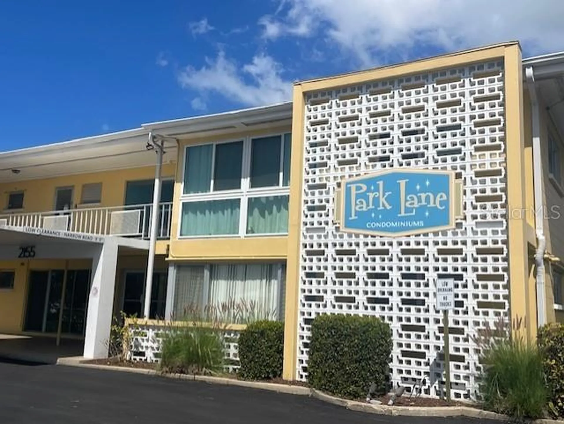 2155 Wood Street Sarasota FL 34237
