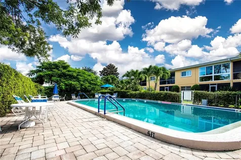 2155 Wood Street Sarasota FL 34237