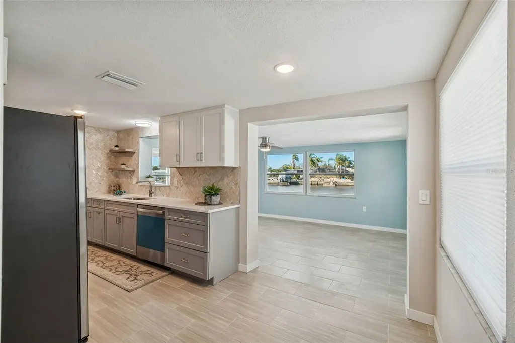 1147 Rushmore Drive Holiday FL 34690