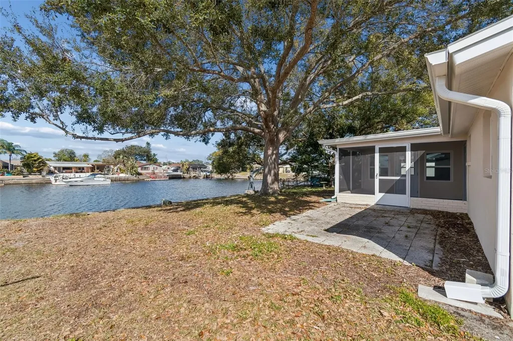 1147 Rushmore Drive Holiday FL 34690