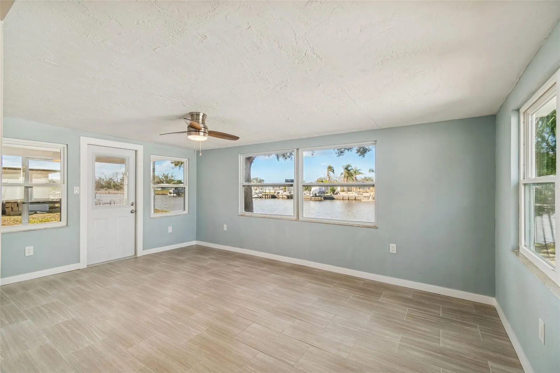 1147 Rushmore Drive Holiday FL 34690