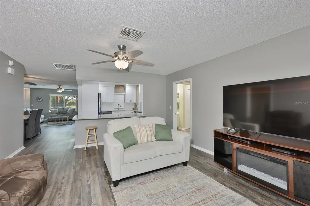 123 Wintersong Lane Sun City Center FL 33573