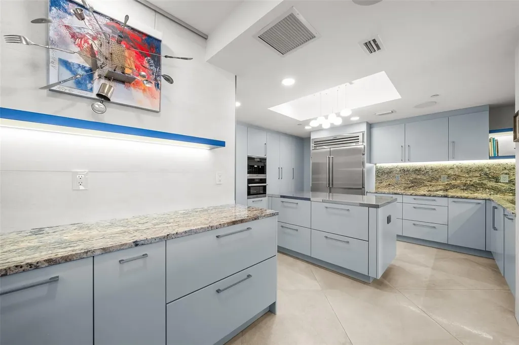 1255 N Gulfstream Avenue Sarasota FL 34236