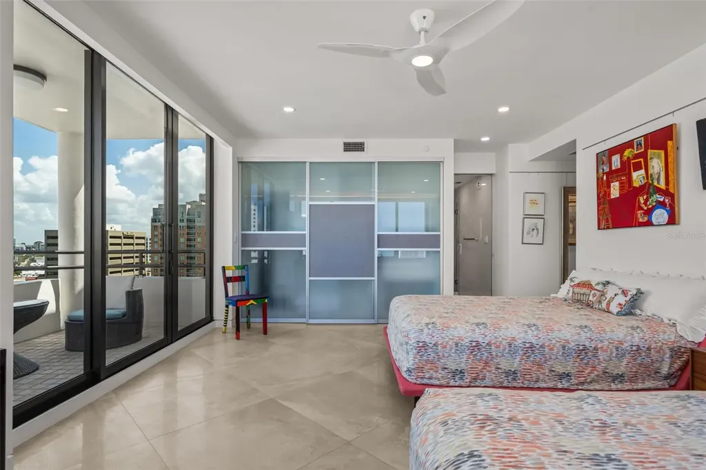 1255 N Gulfstream Avenue Sarasota FL 34236