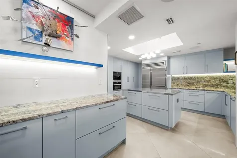 1255 N Gulfstream Avenue Sarasota FL 34236
