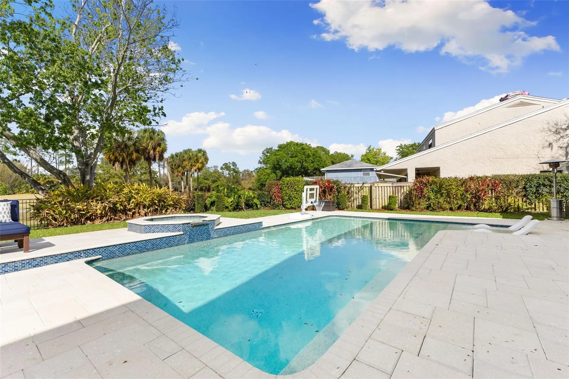 4009 Priory Circle Tampa FL 33618
