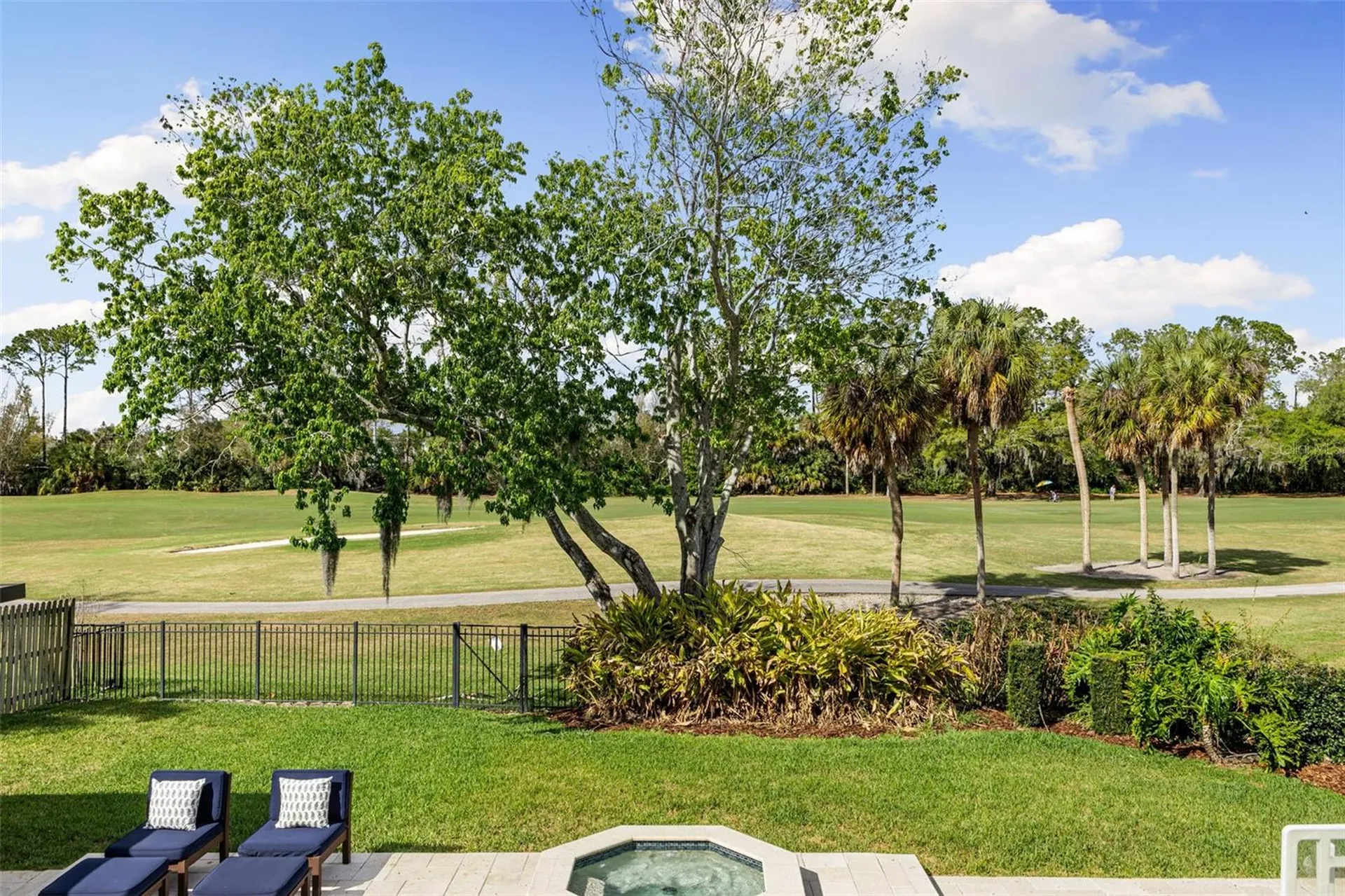 4009 Priory Circle Tampa FL 33618
