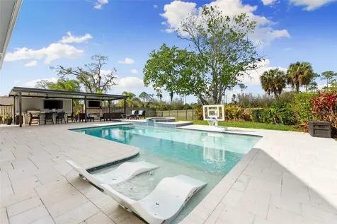 4009 Priory Circle Tampa FL 33618