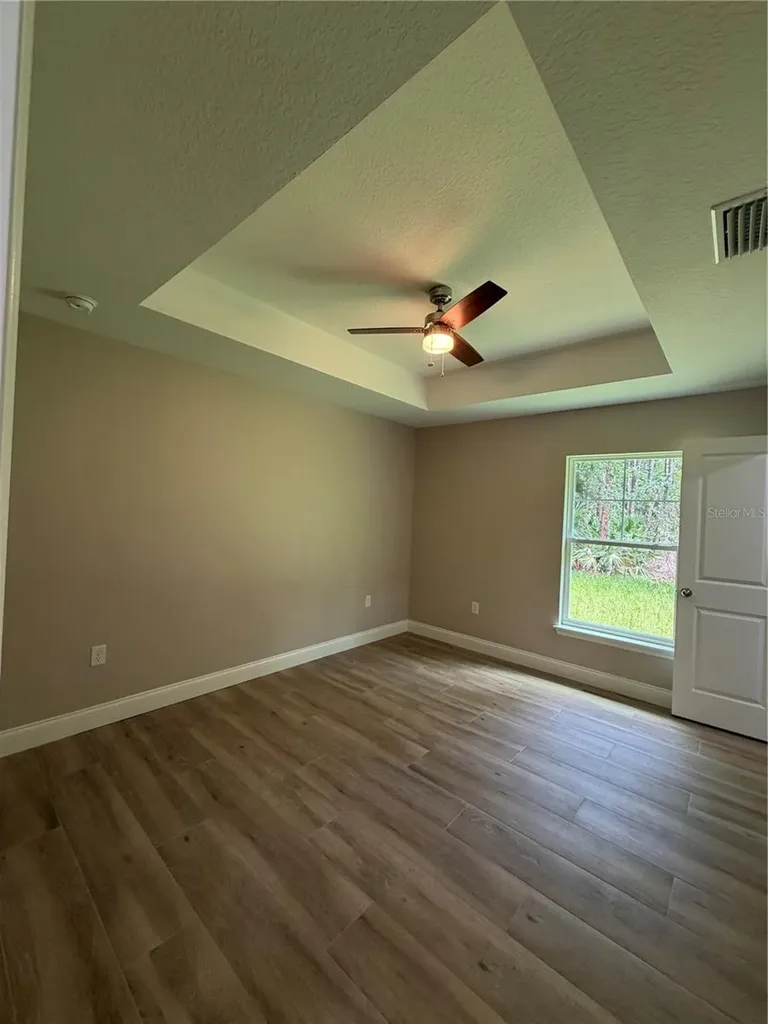 1438 Lake Harney Geneva FL 32732