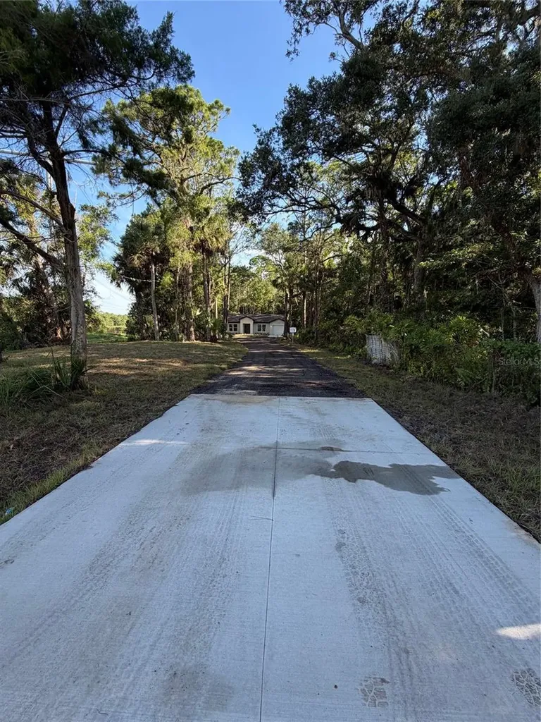 1438 Lake Harney Geneva FL 32732